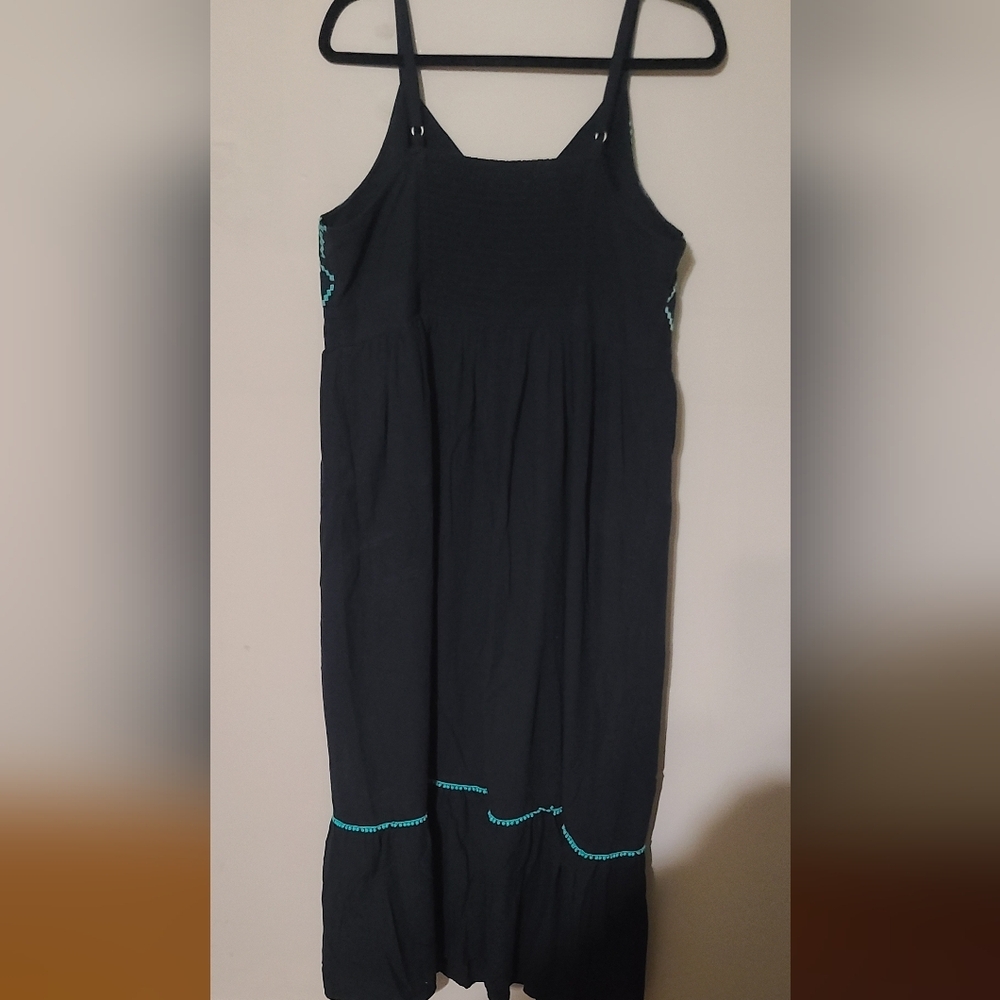 Ava & Viv Black Dress with Teal Accents 1X - Picture 4 of 4